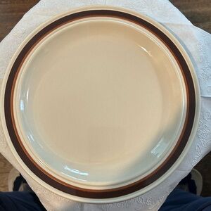 Vintage 1981 Homer Laughlin hollowware, country Inn, 10 inch plate, brown,beige